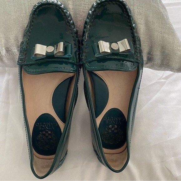 Vince Camuto Bow Tie Decor Green Patent Leather Flats Loafer Shoe Size 7M - Picture 2 of 11
